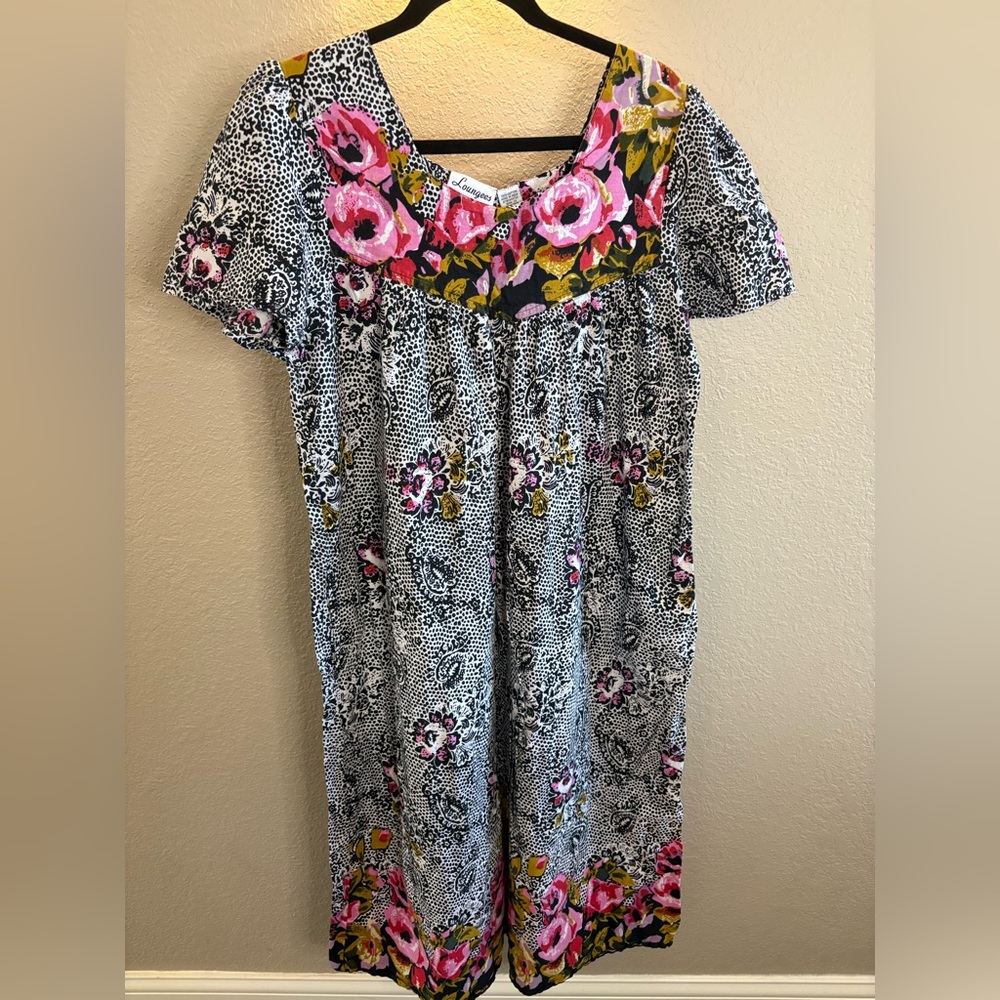 Vintage Floral Print Nightgown with Pink Accents